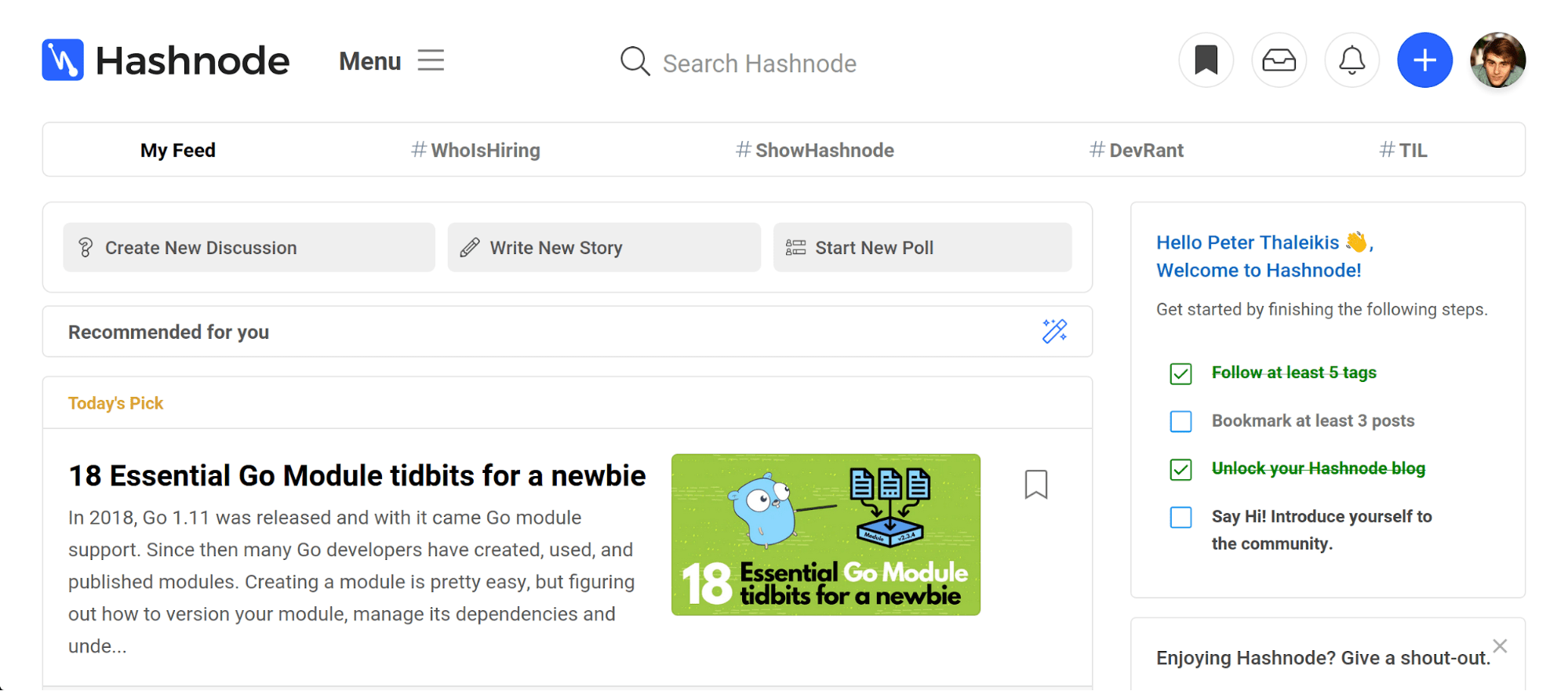 Hashnode timeline with "Write New Story"-button.